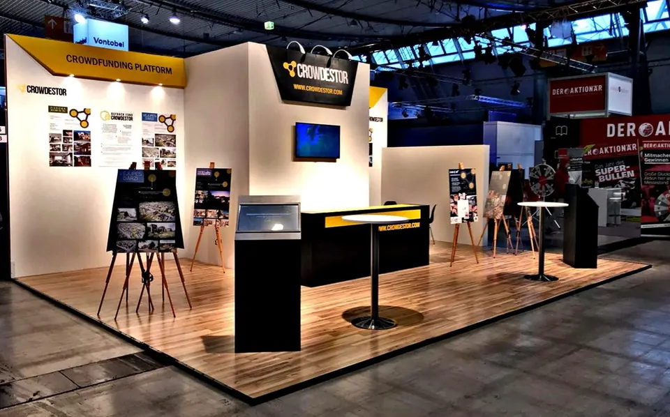 CROWDESTOR stand, Germany 2019. Exhibition stand design, production and installation by EVENT MORE