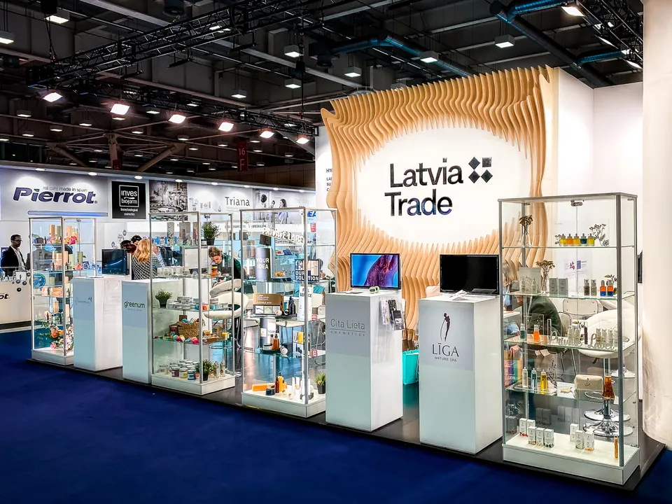 LIAA stand at COSMOPROOF, Italy 2023. Exhibition stand design, production and installation by EVENT MORE